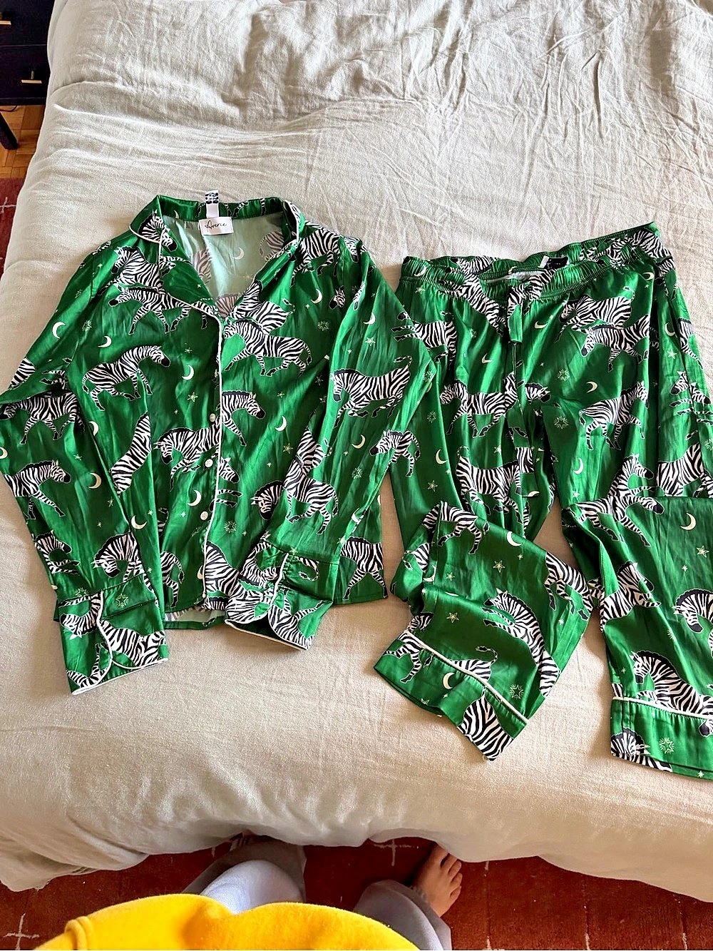 Averie Zebra Print Pajama Set In Green Like New — image 2 of 4